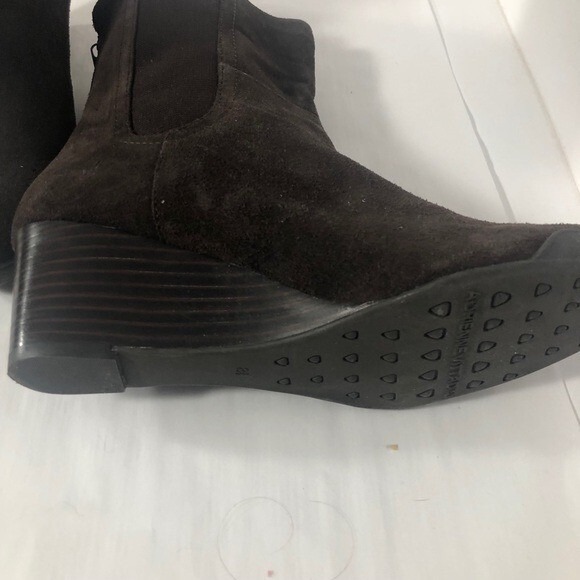 Adrienne Vittadini Brown Suede Boots Size 8.5 - Picture 11 of 16